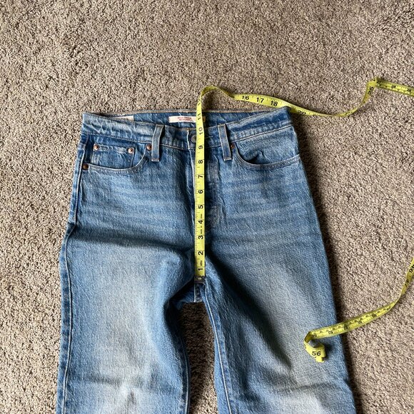 Levi's Premium Wedgie Straight Jean Size 26 - Picture 4 of 7